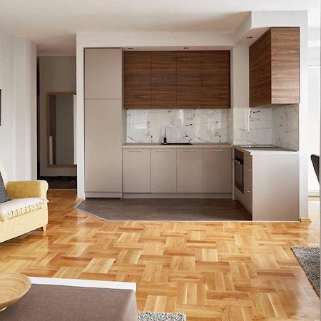 Bright Apartment Near City Center Skopje Exteriér fotografie